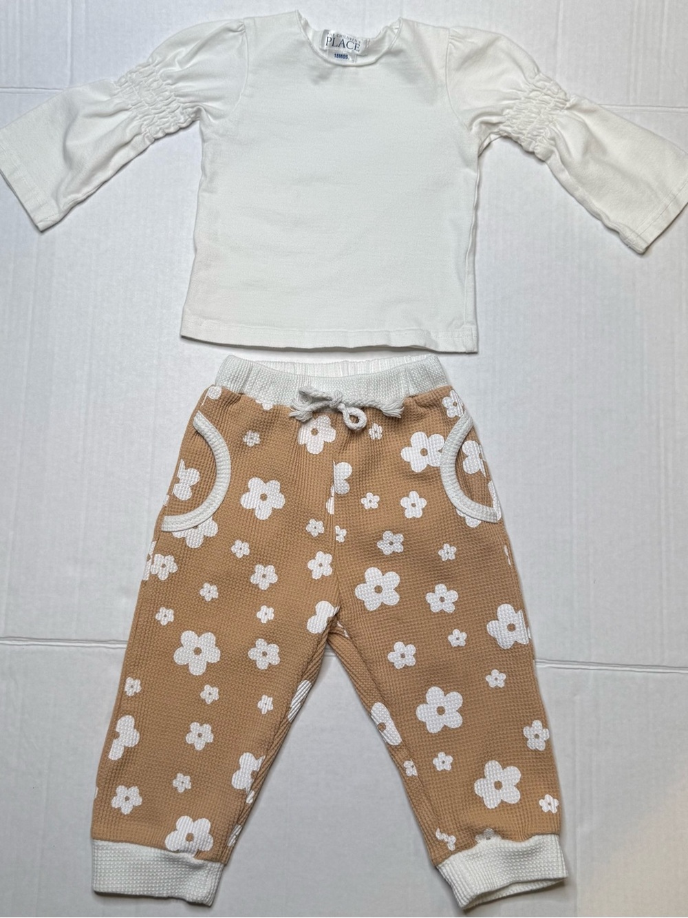 The Children’s Place 18-24M 2 Piece Outfit Set Floral Waffle Joggers & Cream Top